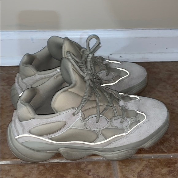 Saturdays at the office - Picture 6 of 7